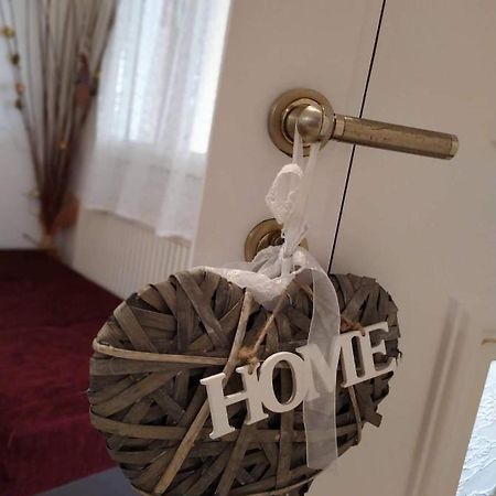 Nice And Cosy House 2 Лариса Экстерьер фото