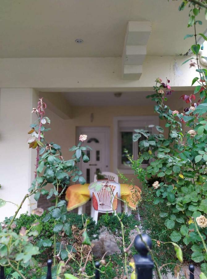 Nice And Cosy House 2 Лариса Экстерьер фото